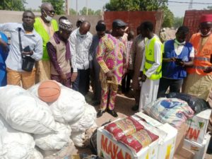 Distribution of donations to internally displaced persons in Maroua